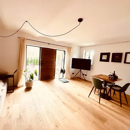 2 Sindelfingen Boeblingen Calw Apartment *