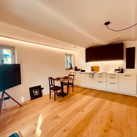 Garden Modernes Garden Nahe Stuttgart Terrasse Parkplatz * Aidlingen